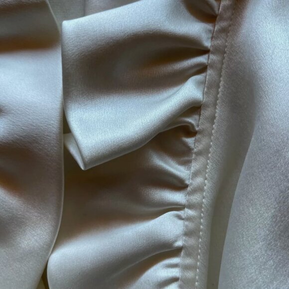 Such a beauty! Lafayette 148 vintage fine silk blouse, NWOT, 0 - Picture 3 of 7